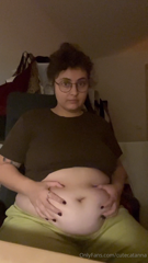 1373509837_belly-play-in-my-favorite-sweatpants_0.mp4