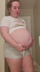 1586860820_burps-belly-play-and-bottles-you-guys-this-i_1.mp4