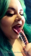 24169236_fun-throwback-to-420-pot-leaf-pasties-and-glass-pink-toys_3.mp4
