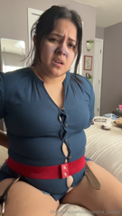 1077827783_this-red-belt-was-perfect-for-my-violet-outfit-but-the-belt_0.mp4