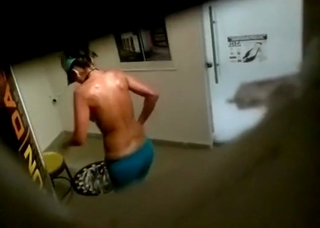 shc-hottie changing-after artificial-tan.mp4