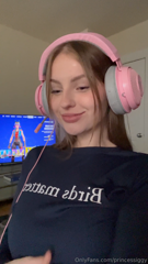 827783624_like-this-if-you-like-boobies_2.m4v