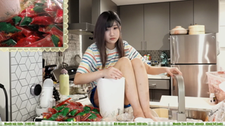 TCD_Female_streamer_hiding_the_goods.mp4