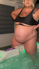 1217603236_had-to-be-careful-not-to-overflow-the-tub_4.mp4