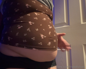 1769108912_ive-noticed-im-looking-rather-pot-belly-ish-i-keep-having_4.mp4