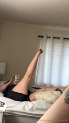 1252948920_nothing-beats-soft-thighs_0.mp4