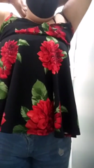 VIdeo-hot-espiando-clientes-en-el-vestidor-de-la-tienda.mp4