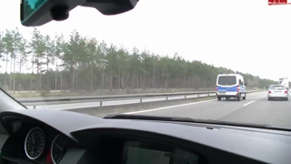 Schnuggie91 - 9 Streifenwagen! Unglaubliche Aktion!_mout.avi