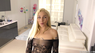 Alexis Andrews - Massive 48 Inch Ass Is Makin Way Too Much Noise!.mp4