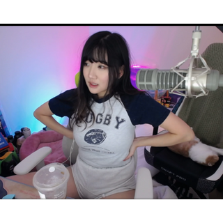 AriaSaki-2022-12-10-23419.575-1080p-streamshot.png