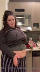 198918995_bellas-all-time-favorites-8-fat-feedee-slob_0.m4v