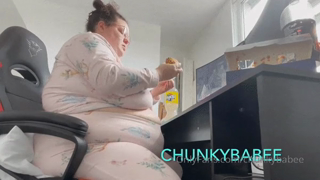 373097401_come-and-watch-over-20-minutes-of-me-stuffing-my-fat-face-wi_0.mp4