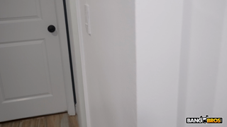 double-booked-rental-leads-to-me-fucking-a-baddie_2160p.mp4