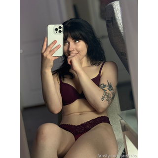 889e1a42-4d70-46f8-909a-400da9e9a3a6.jpg
