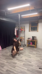 8754b79b7eb24d578a21aa774bb04a86.mov