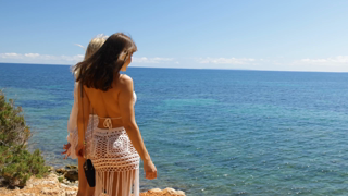 Ellie and Emma White - Day in the Life.mp4