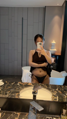 Too hot in Bangkok to act normal ☀️_1.mp4
