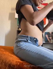 338391724_eating-ice-cream-while-wearing-old-jeans-im-back-in-my-cou_0.m4v