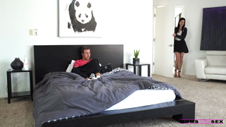 059 [MomsTeachSex.com  NubilesNetwork.com] Alli Rae, India Summer (Use What You Got).mp4