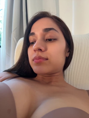 __amcutefatima_2026-06-18_23-03-36_796.mp4