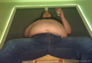 655751297_it-seems-i-ve-gotten-even-more-gigantic-lately-watch-me-dr_0.mp4