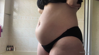 50958409_showing-off-the-bloat-some-more_0.m4v