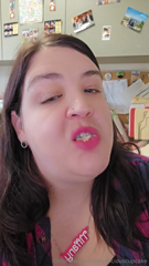1356708111_a-few-donuts-a-day-keeps-the-belly-happy_0.mp4