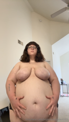 1683688184_good-morning-woke-up-hungrier-than-usual-hehe_1.mp4