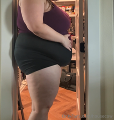 1824702268_was-curious-about-how-im-fitting-through-the-pantry-obv_0.mp4
