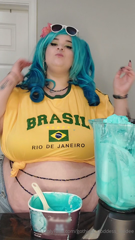 1293542462_brazilian-miku-vs-blue-milkshake_0.mp4