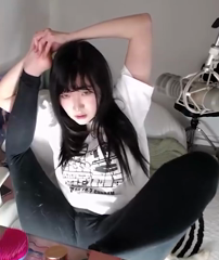 ariasaki_strechspread_641f762a25ee7.mp4