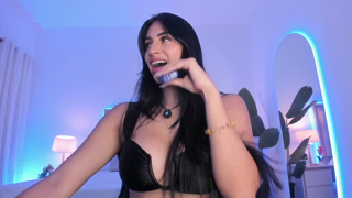 Taylor-Jonnees_Stripchat_20260615_185920.mp4