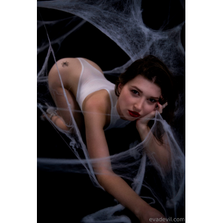 evadevil-2025-10-30-4121578634.jpg