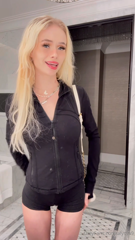 1473191786_going-through-my-messages-now-tip-this-post-30-dollars-f_0.mp4