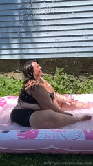 1170000404_enjoyin-the-water-n-warm-weather-in-my-lil-pool_4.mp4