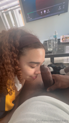 itsbdcbaby - 2025-11-01 She worships daddy's big black cock @willowryderr.mp4