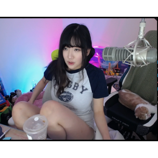 AriaSaki-2022-12-10-235319.470-1080p-streamshot.png