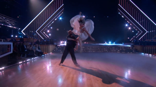 Amber Glenn’s Dedication Night Contemporary ¦ Dancing with the Stars - 20.10.2026.mp4