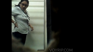 Lima-Mercado-Vestidores--12-_IN0k09-wHO6YPr6.mp4
