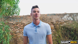 publicbang.21.07.23.linda.gonzalez.4k.mp4