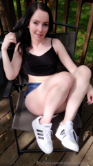 840150549_cum-in-my-adidas-i-know-how-much-you-love-my-feet-fresh-fr_0.mp4