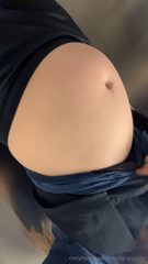 1593546619_theres-no-better-feeling-than-to-overeat-a-greasy-big-fast-f_5.mp4