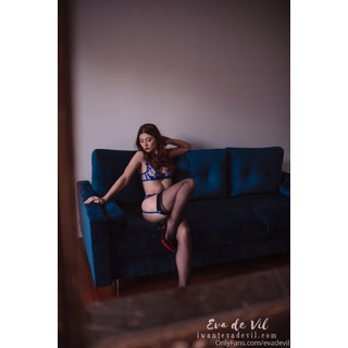 evadevil-2019-12-10-101688239.jpg