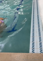 1350225921_the-last-night-of-being-with-friends-we-decided-to-swim-and_1.mp4