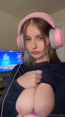 827783624_like-this-if-you-like-boobies_1.m4v