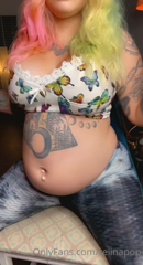 159324425_im-so-into-how-soft-and-jiggly-my-belly-is-even-when-im-su_6.m4v