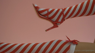 I HOPE YOU PUT A GWEN DOLL ON YOUR CHRISTMAS LIST THIS YEAR!!.mp4