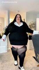 1106143982_snug-clothing-belly-hang-and-pantyless-garter-tights-what_0.mp4