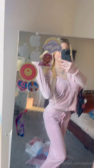 1464664250_ready-to-cum-check-my-wall-now-alyssasvip-alyssasvip_0.mp4