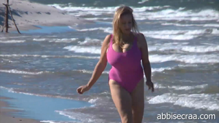 047 Running, awesome breasts bouncing 2012-08-23.mp4